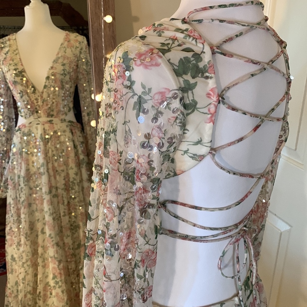 Mac Duggal Sequined Floral Print Cutout Lace-Up Gown Anthropologie - Picture 9 of 14